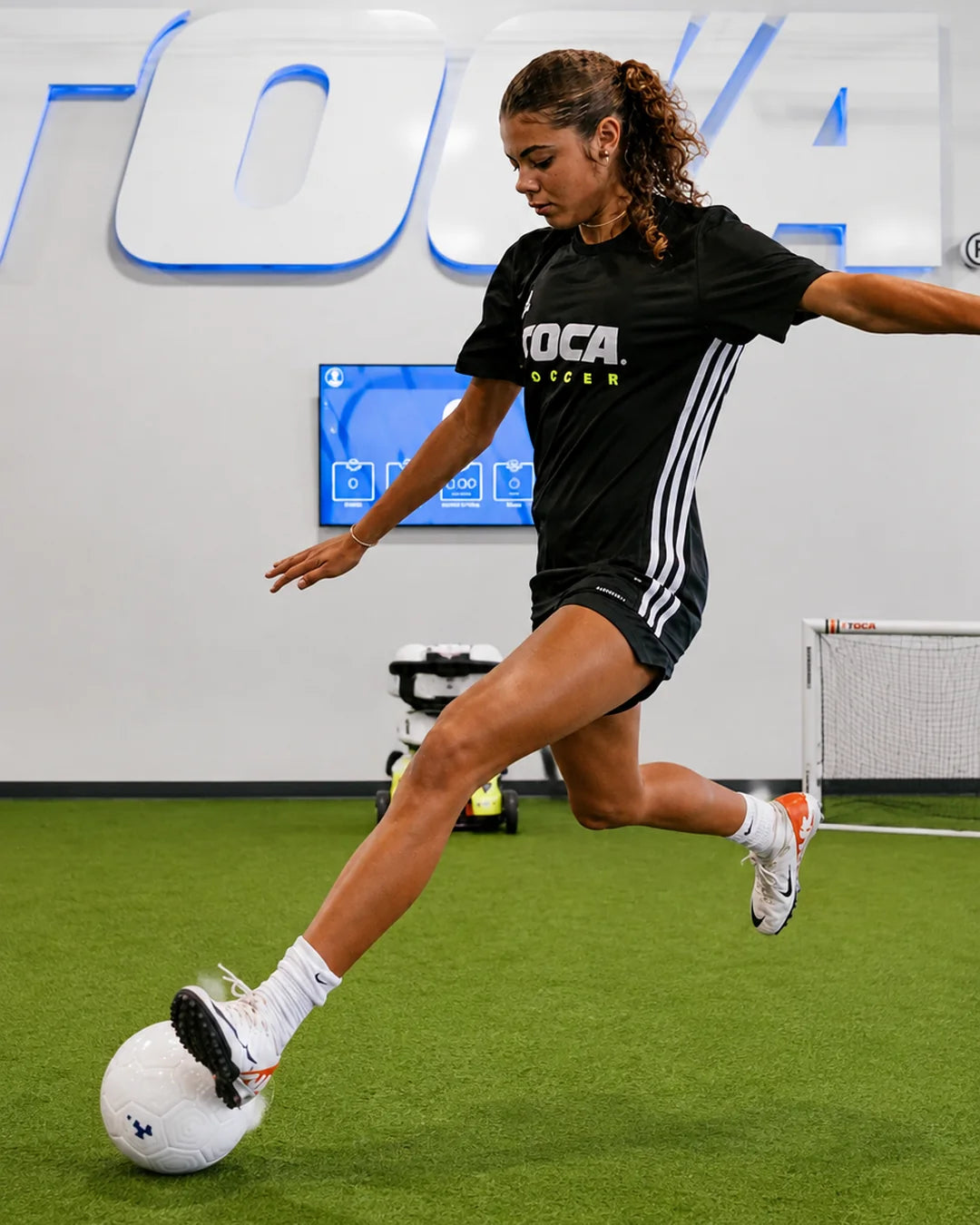 Player training at the TOCA facility with Blumaka insoles